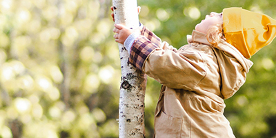 Barriers and facilitators to implementing nature prescriptions for child and youth health: a scoping review